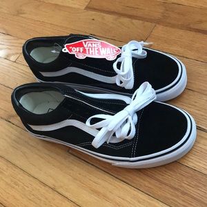 Old skool black and white vans